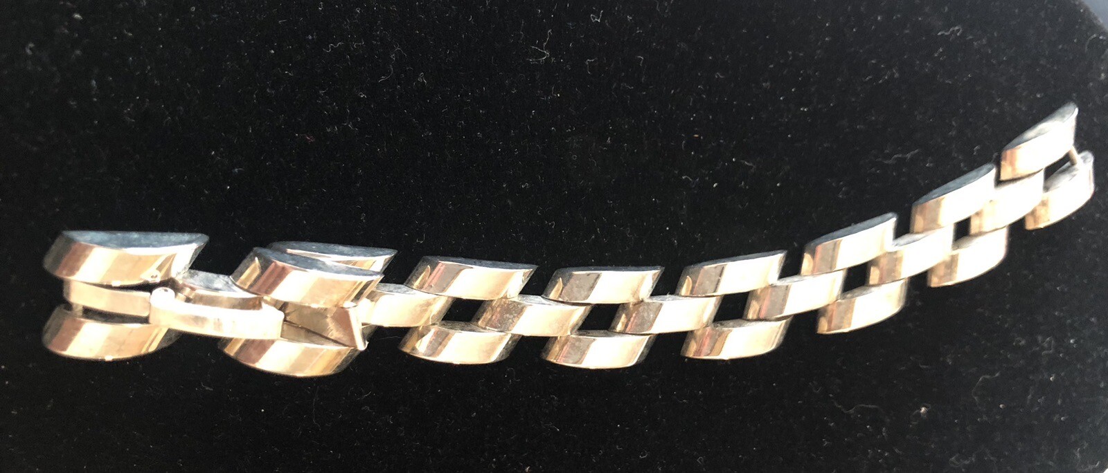 Vintage Modernist Half Circle Links with Rounded Top Silverplate Bracelet