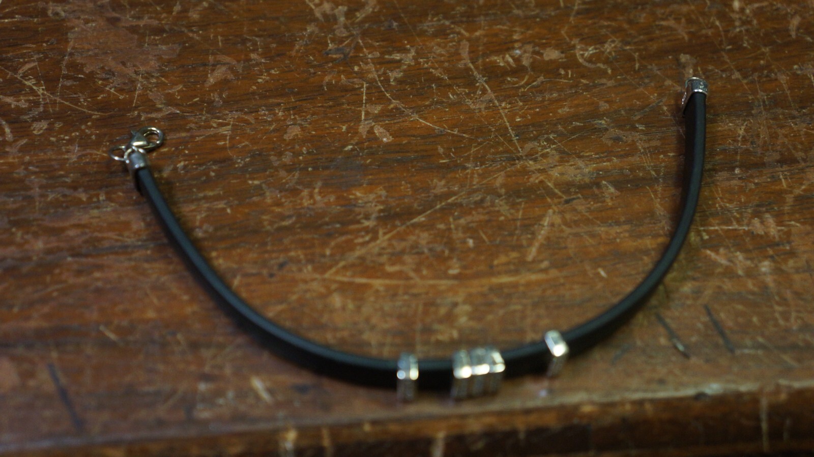 Contemporary Ster. Silver CZ Slide Charm Black Rubber Bracelet 2.5″ LOT 19