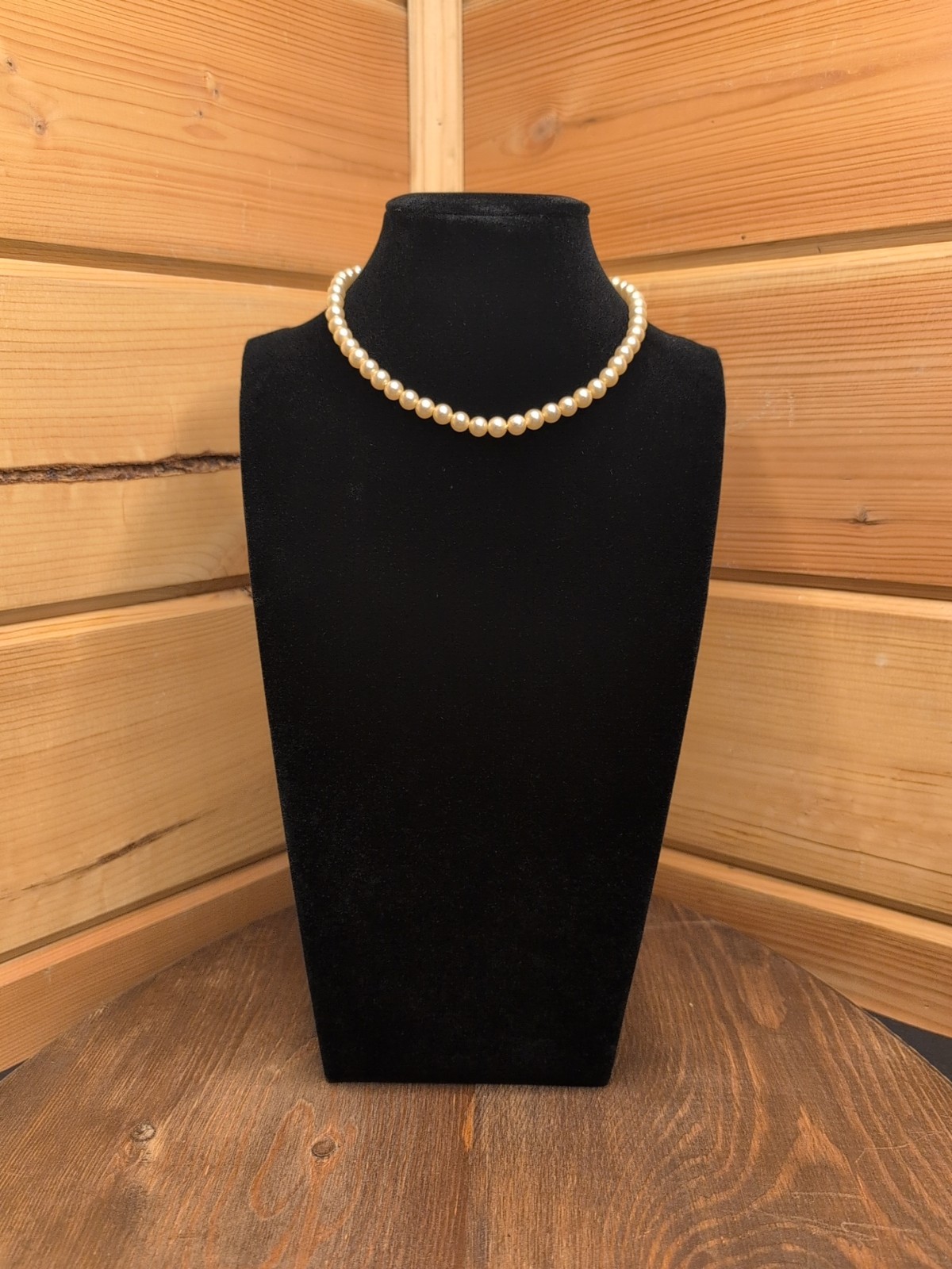 Vintage Deltah Creamy White Faux Pearl Collar Necklace With Hook Clasp