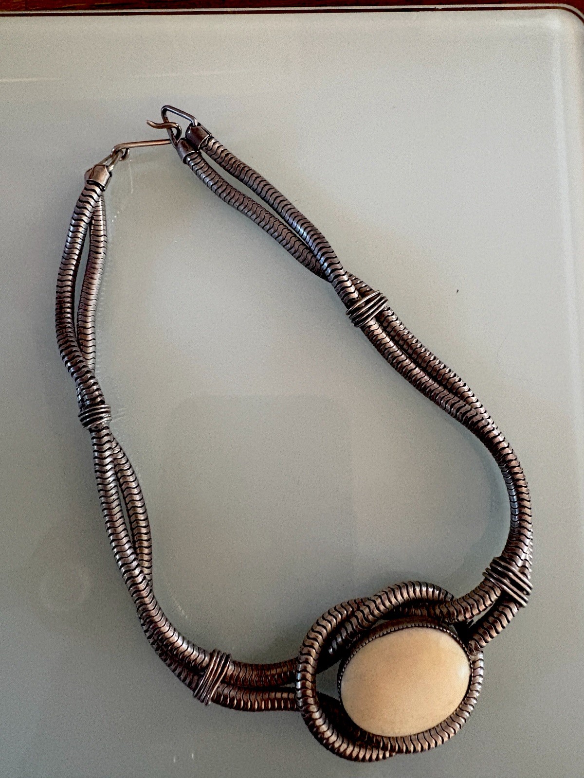 VTG Heavy Choker Necklace Bovine Bone Silvertone Double Serpentine Chain 1970s