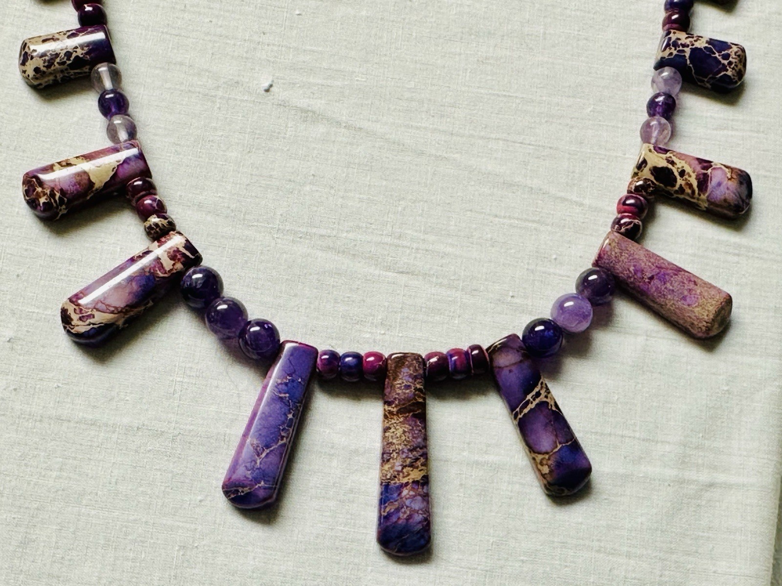 Glass Purple Blue Stone Bead Fringe Bib Necklace n0179