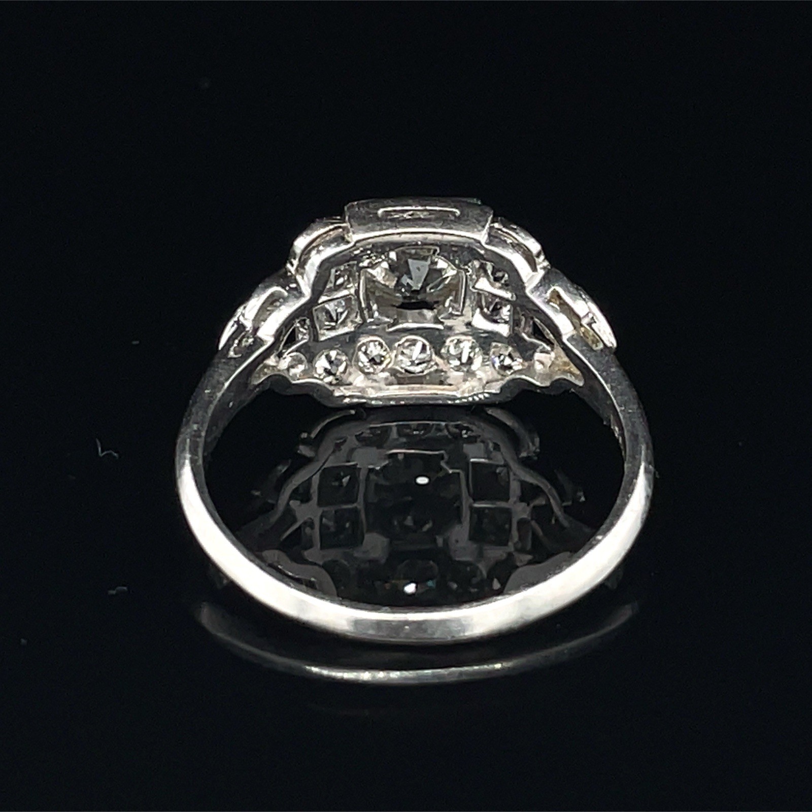 Art Deco Old European Cut Diamond Ring Set In Platinum