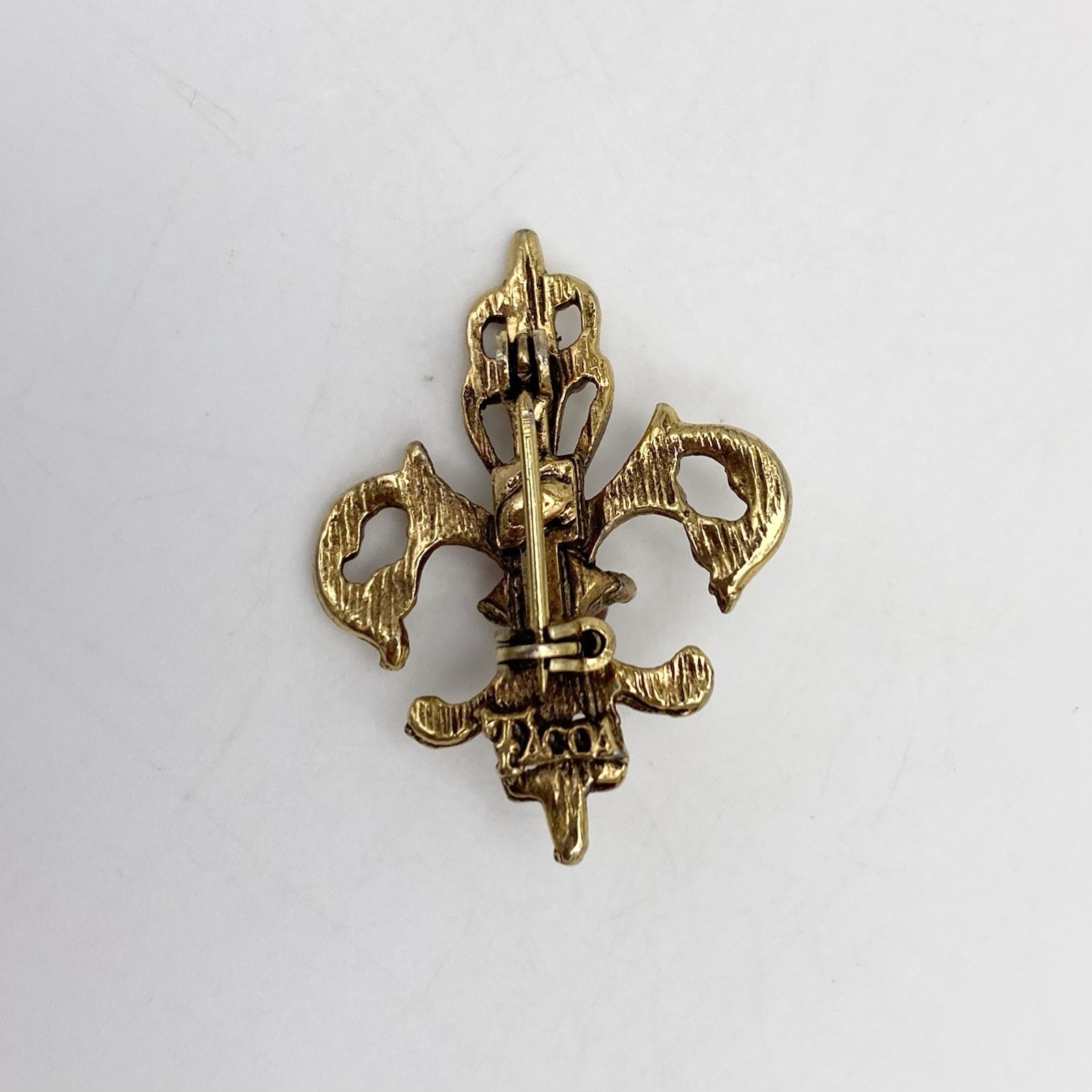 Vintage Brooch Pin Tacoa Fleur Di Lis Red Cabochon Center Gold Tone Jewelry