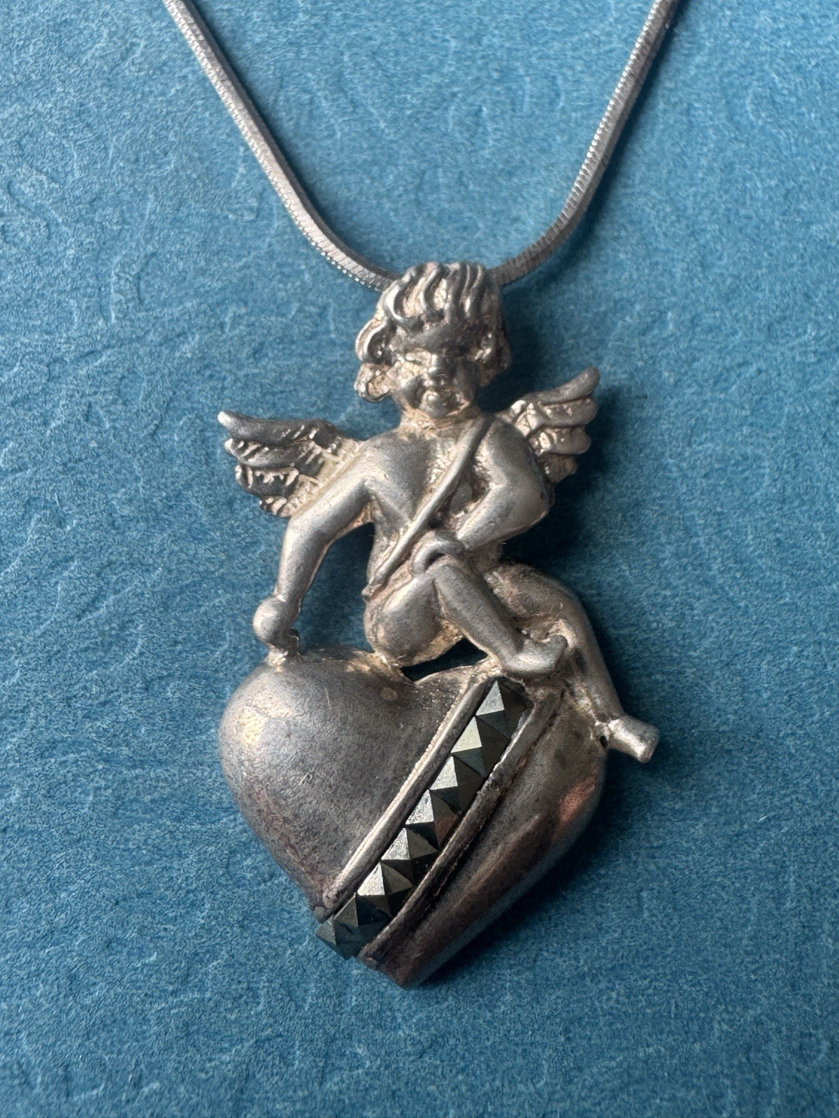 Vintage.925 Sterling Silver Angel on Heart Pendant Necklace Size 16”