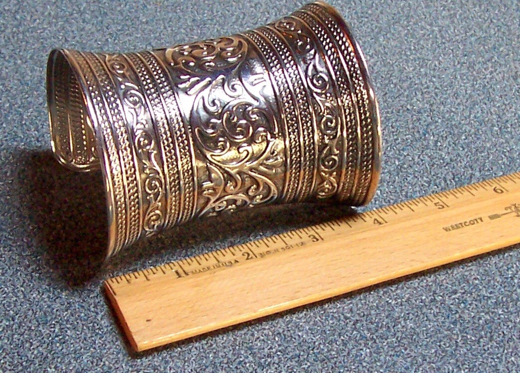 Vtg scroll boho cuff bracelet silvertone 76 grams massive chunky gypsy ethnic