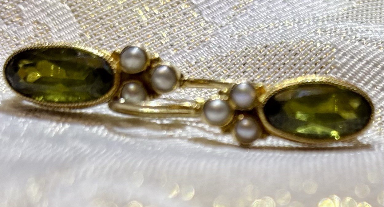 VTG Gold Vermeil over 925 Silver Peridot & Natural Pearl Drop Earrings