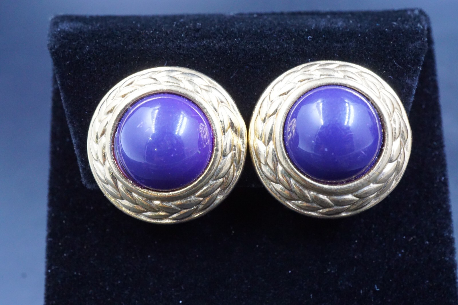 Vintage WHITE STAG Purple Stone, Goldtone, Clip On, Earrings 7/8″