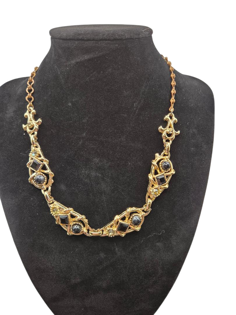 Gold‑Tone Filigree Necklace Ornate Links Black Glass Unmarked Statement Piece