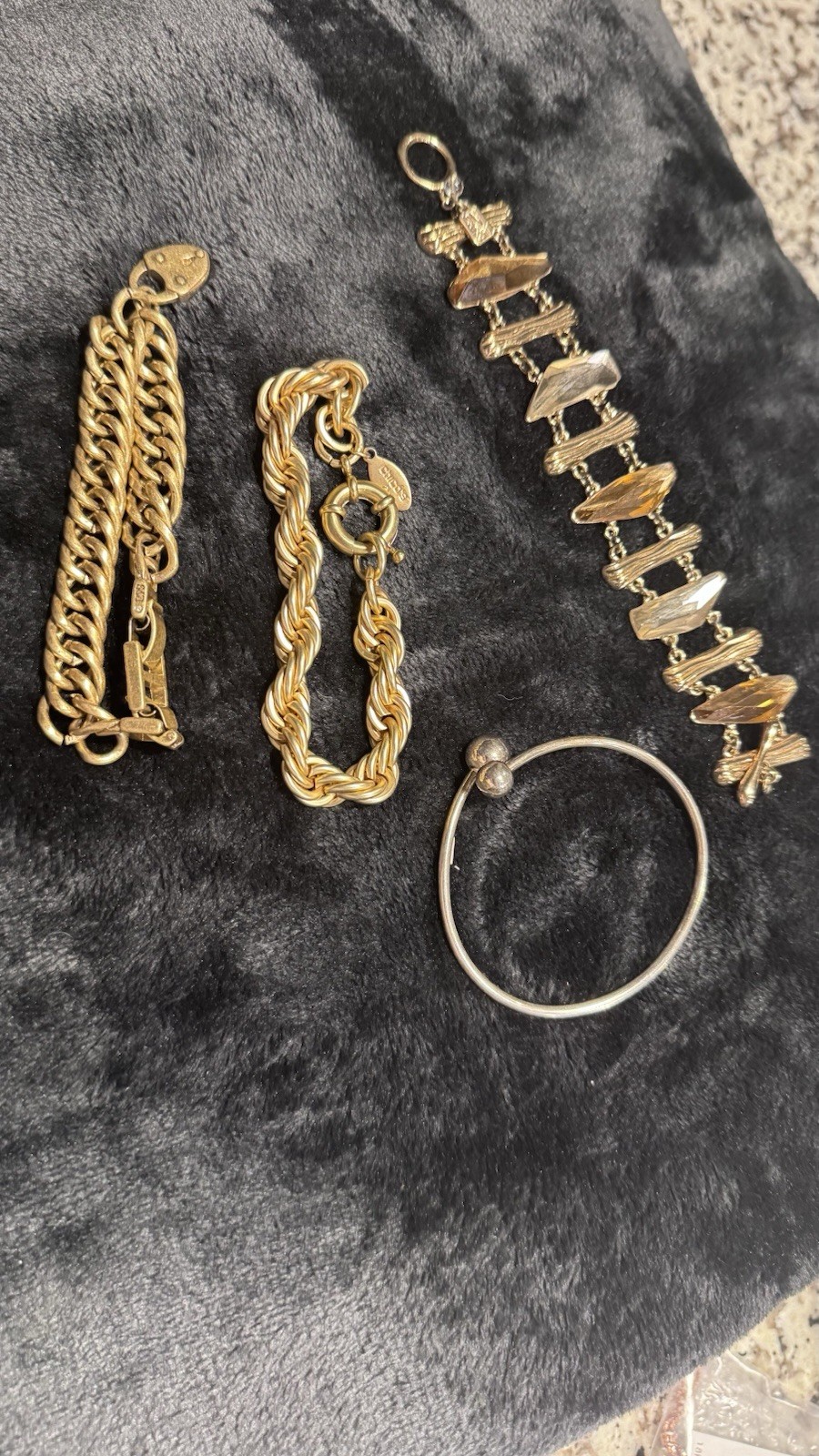lot of 4 bracelets