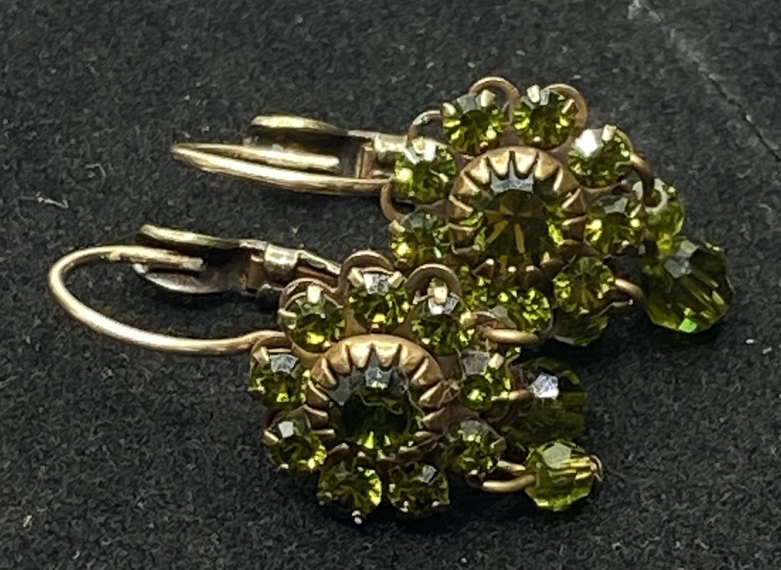 VTG Signed Liz Palacios Lime Green Swarovski Crystal Earrings W/ Lever Closure