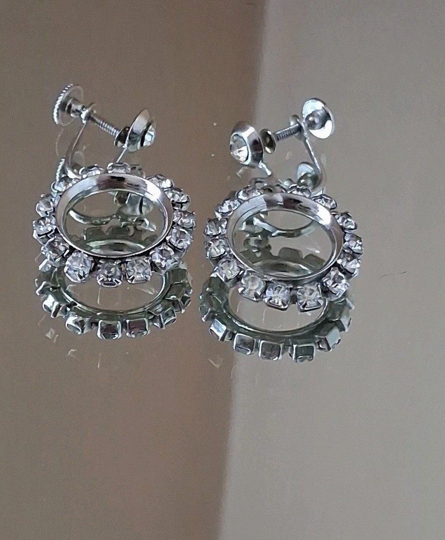 Vintage Lot Of 4 Screw Back Earrings 1930’s – 1950’s