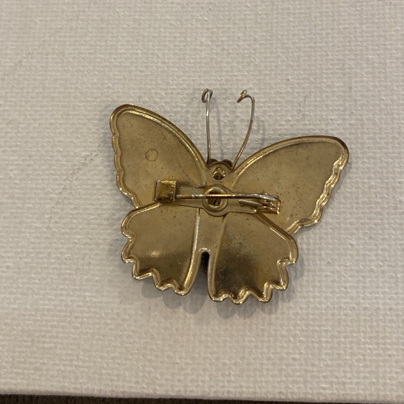 Vintage Butterfly Gold Tone Pin With Glitter Enamel Finish Its A Sweet Bug !