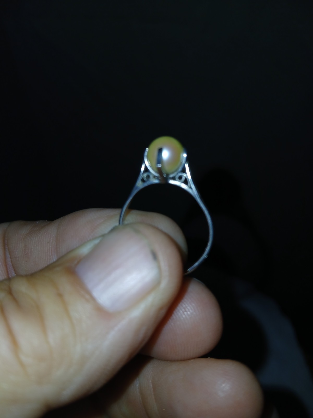 Vintage pearl ring from the early 20th century
