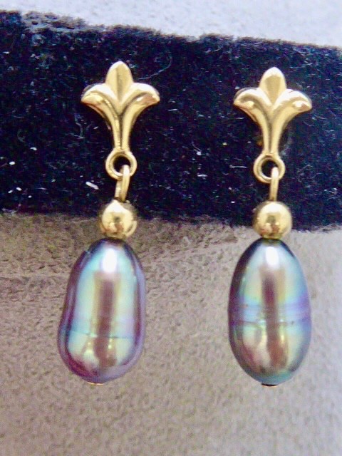 16.5 ” CULTURED gray blue PEARL KNOTTED NECKLACE 14K W GOLD CLASP & EARRINGS