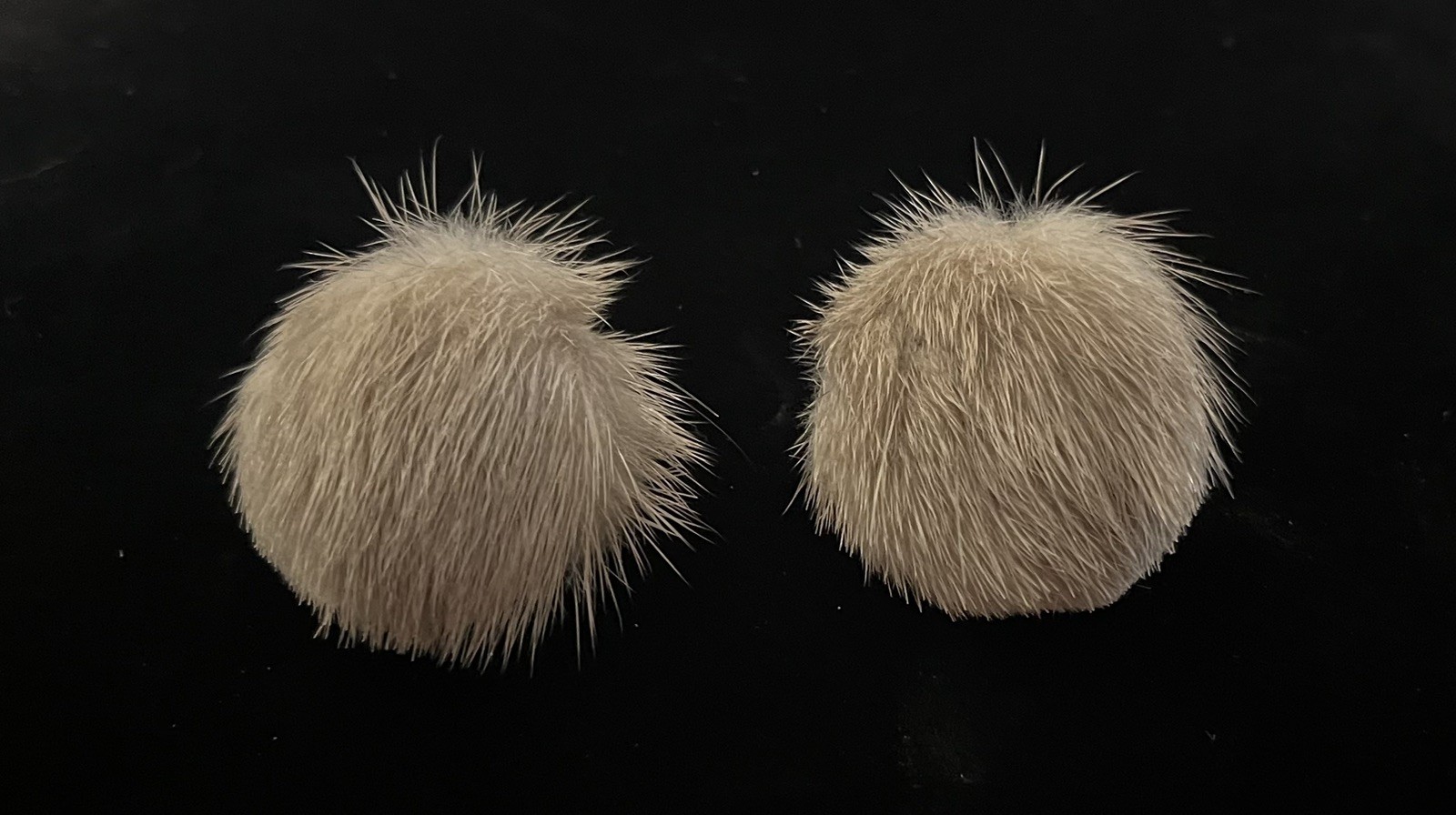 Vintage Genuine Tan Brown Mink Fur Clip On Round Earrings 1950s Original Box