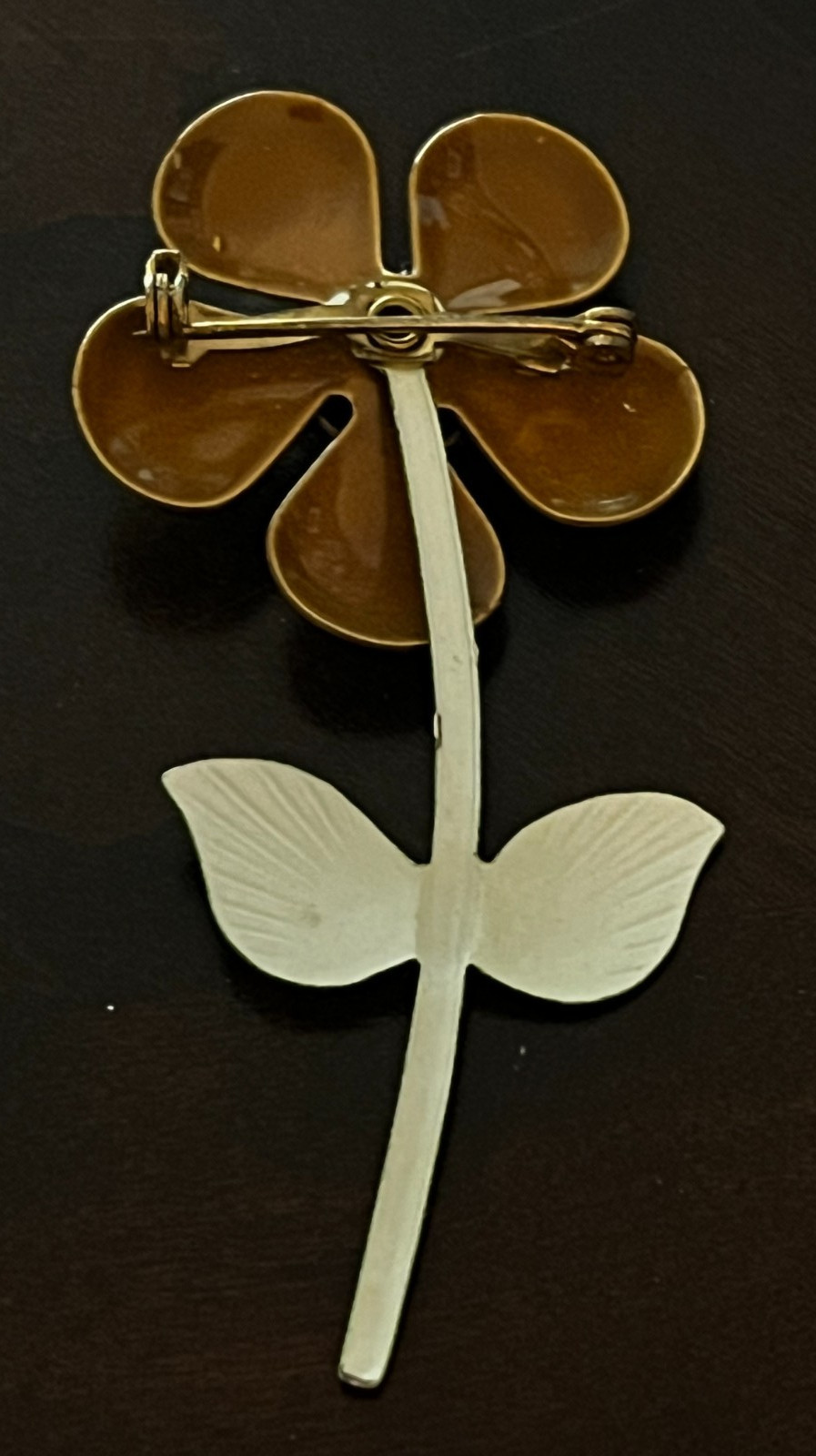 🌼VNTG 1960s–70s ENAMEL FLOWER BROOCH • RETRO DAISY • MOD FLOWER POWER