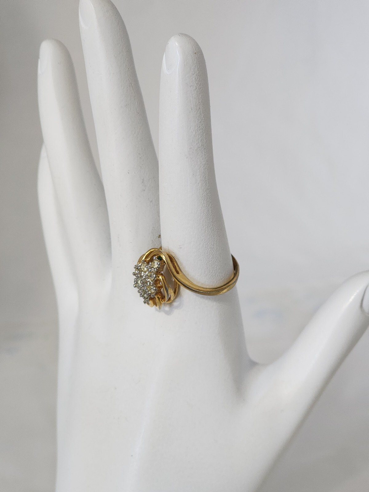 Vintage Crystal Rhinestones Floral Cluster Ring 14kt Ge Gold Ring Size 7.5