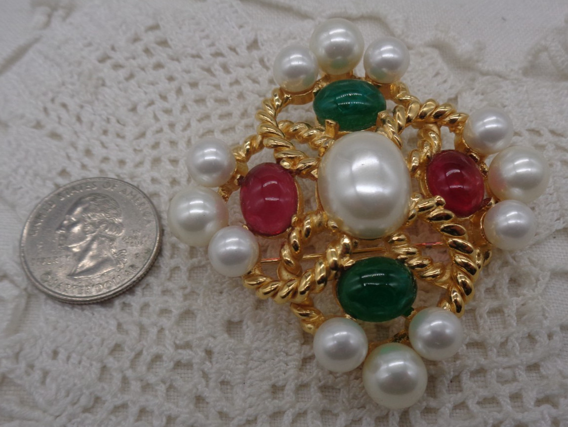 Vintage CINER Faux Pearl & GRIPOIX GLASS Cabochon BROOCH / Pendant