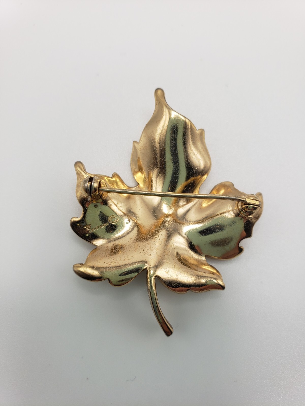 Vintage Signed Crown Trifari Gold Tone Maple Leaf Brooch Pin