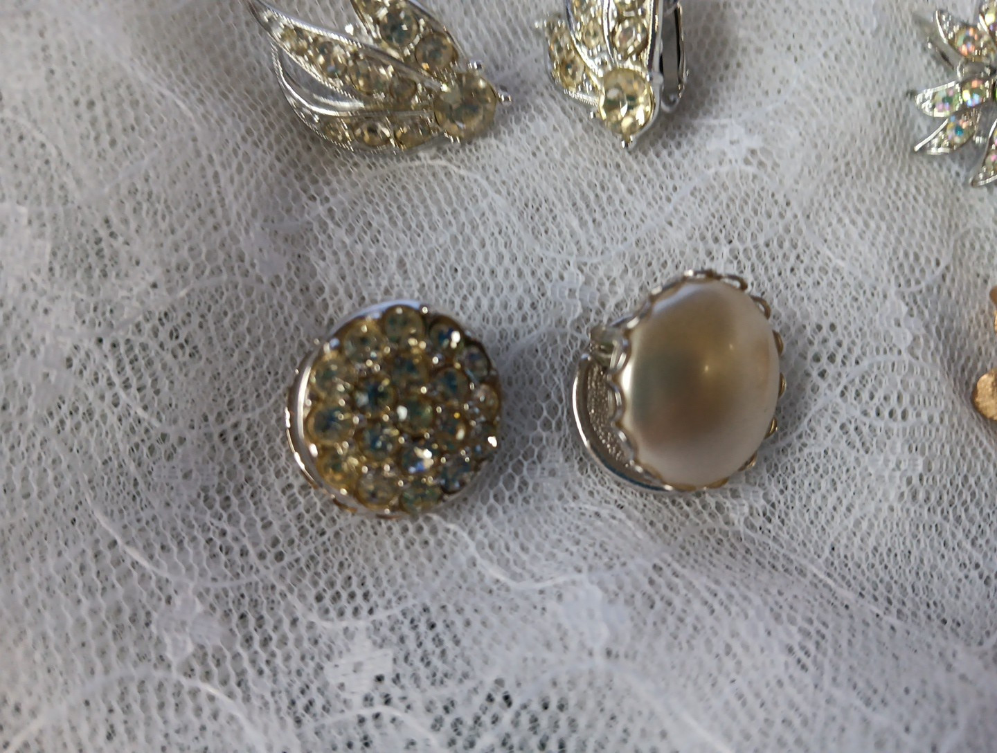 Vintage 60’s/70’s Sarah COVENTRY Rhinestone CLIP EARRINGS 6 Pair From Kit