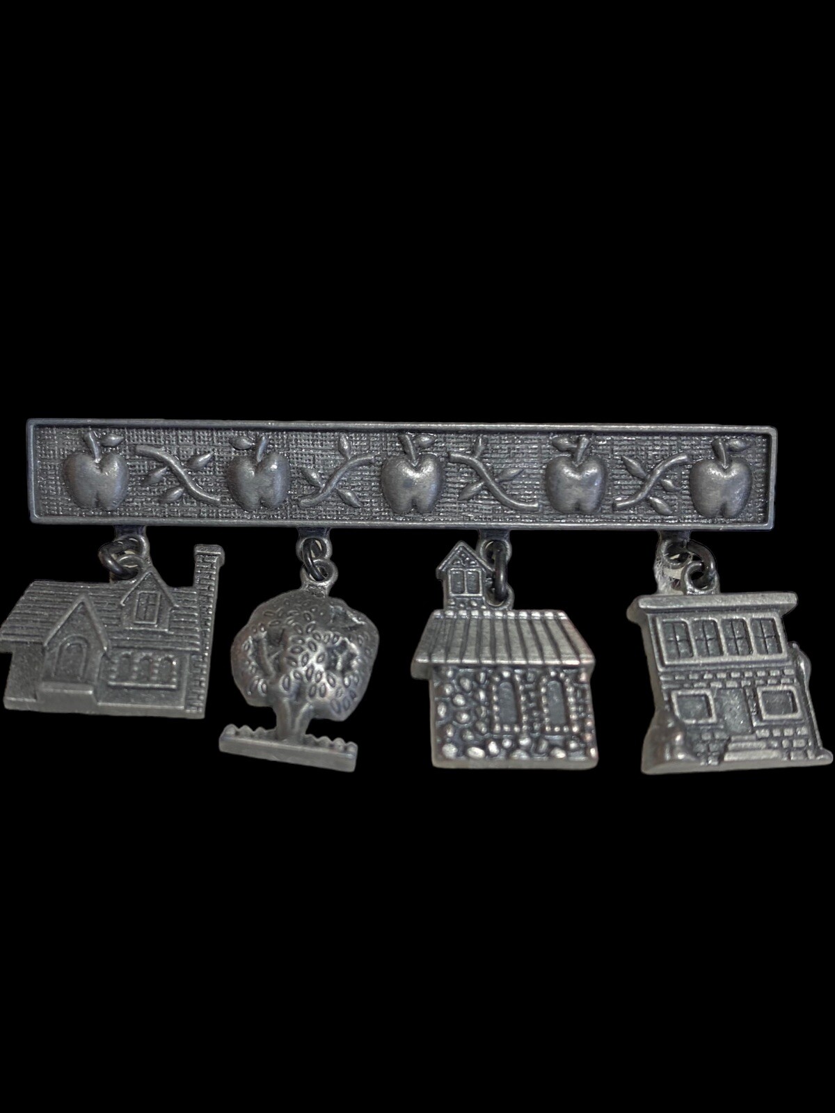 Pewter Jan Karon Art Brooch Pin Country Buildings Hat Vintage Fashion Jewelry
