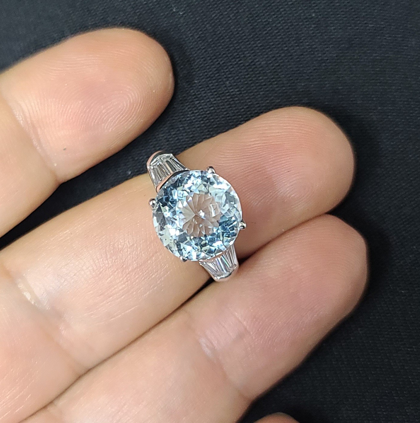 Vintage Platinum Engagement Ring 6.67ct. Natural Sky Blue Aquamarine Round Cut