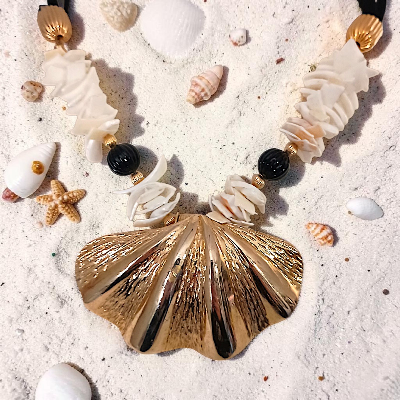 Gay Boyer Scallop Shell Necklace Vintage Corded Chunky Maximalist Coastal Beachy