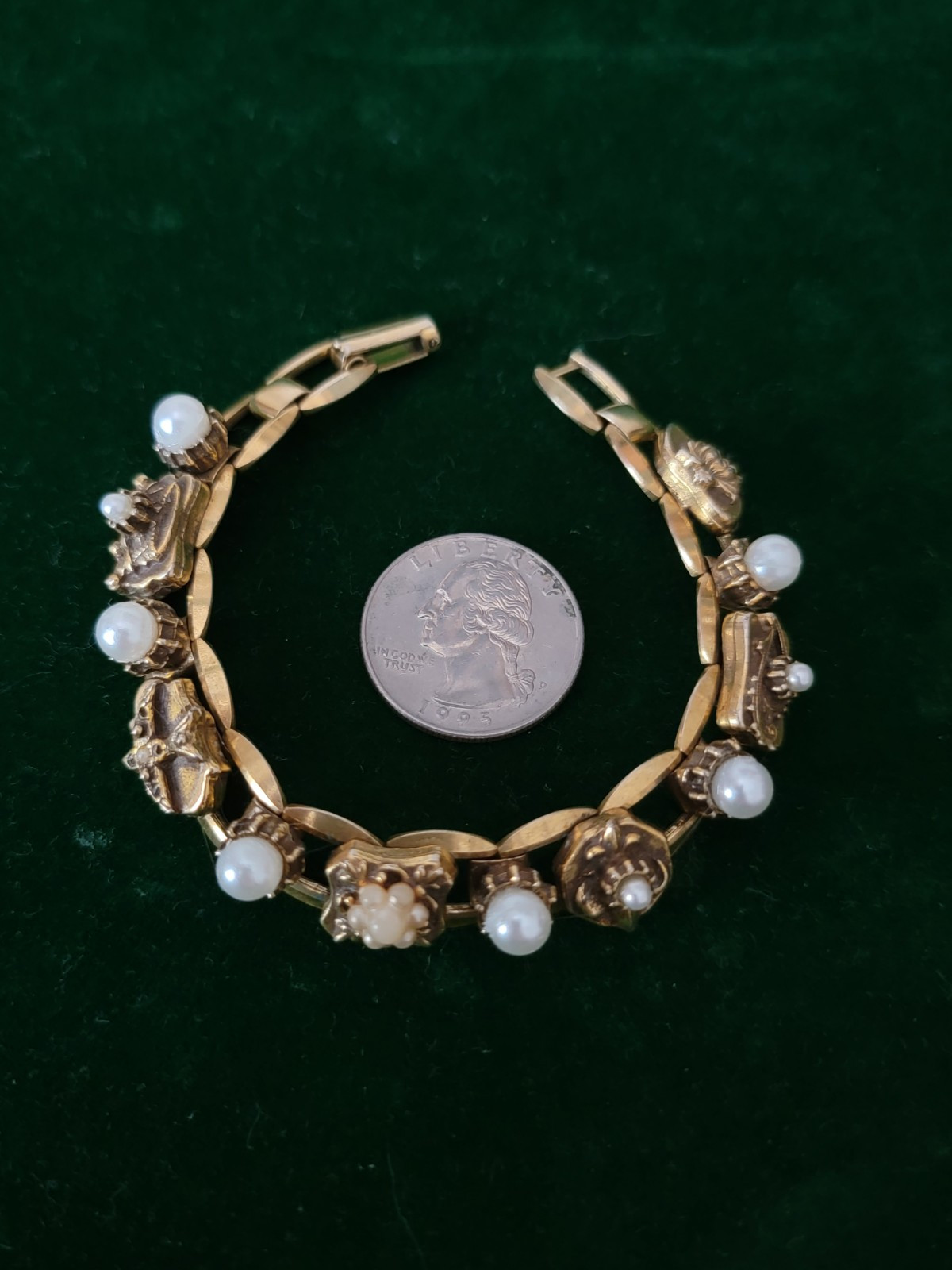 Vintage Victorian Style Faux Pearl Bracelet 7.25 In