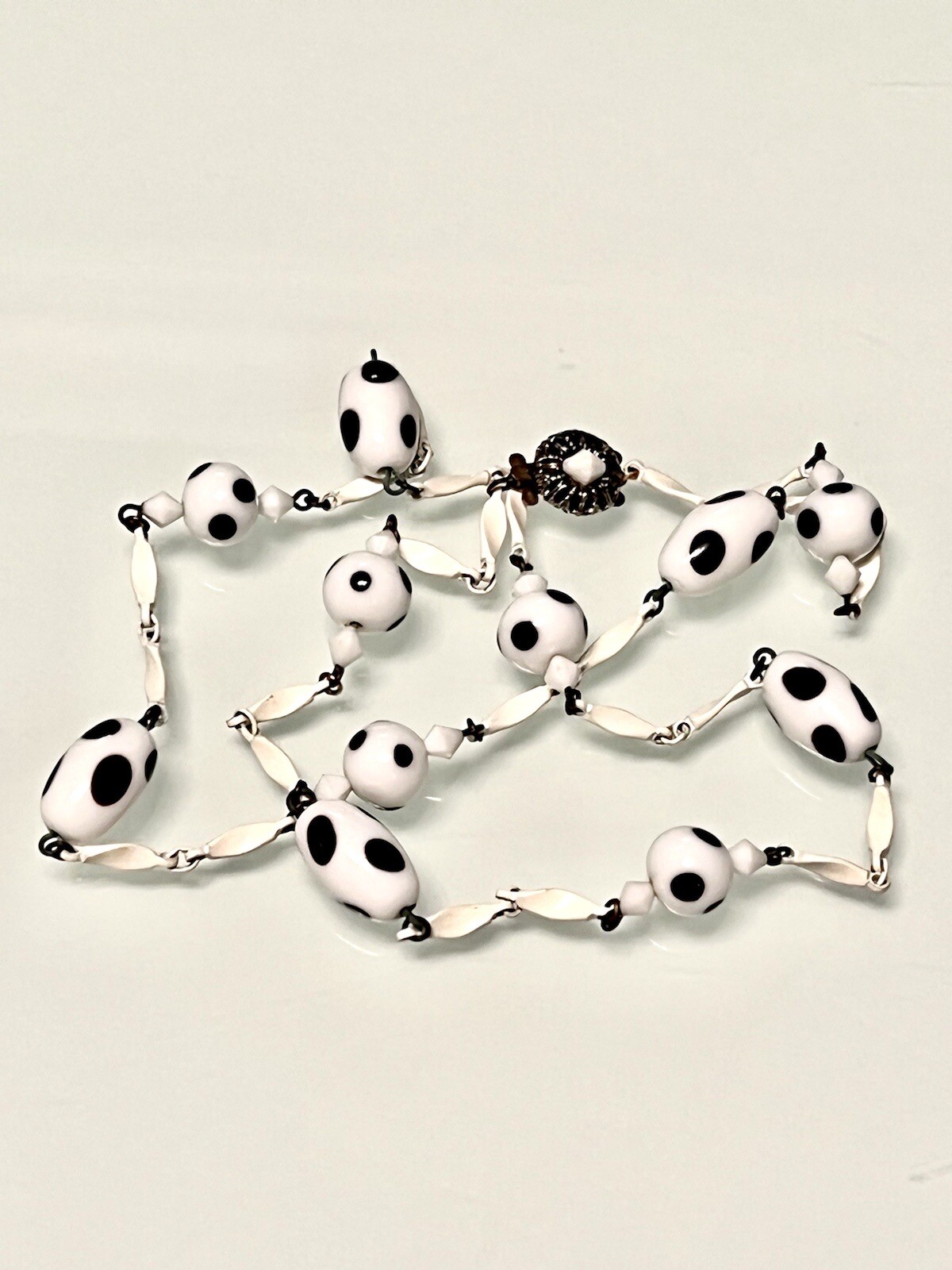 RARE VNTG. MURANO GLASS~BLK&WHT DOTS~ENAMELED BAR LINK STATION NECKLACE ~28”