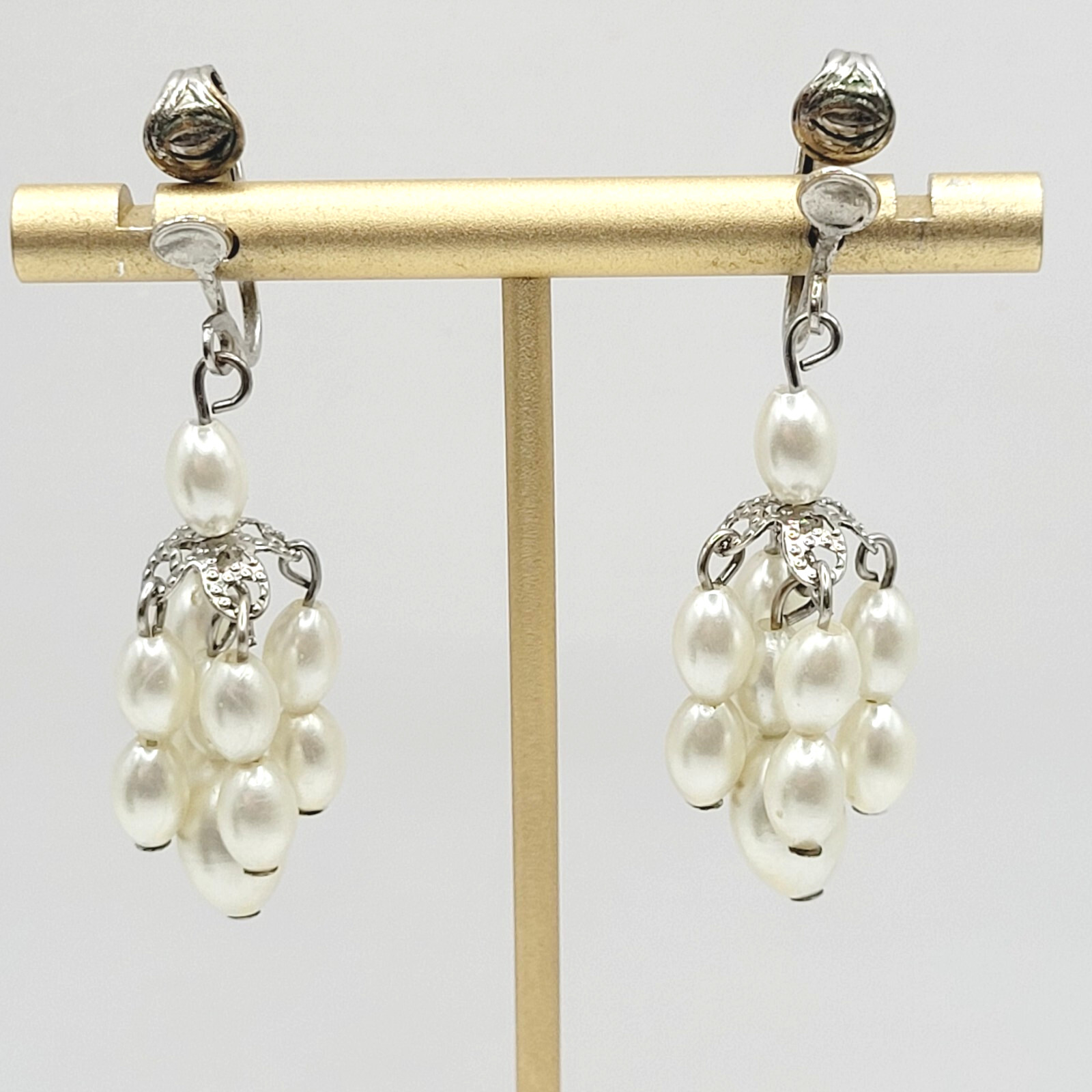 Faux Pearl Drop Dangle Cluster Silver Tone Clip On Fancy Vtg Costume Earrings