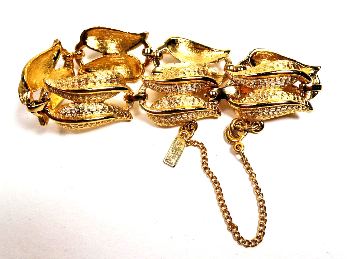 MONET Gold Tone Textured Link Bracelet LEAF DESIGN Box Clasp w/Safety Chain