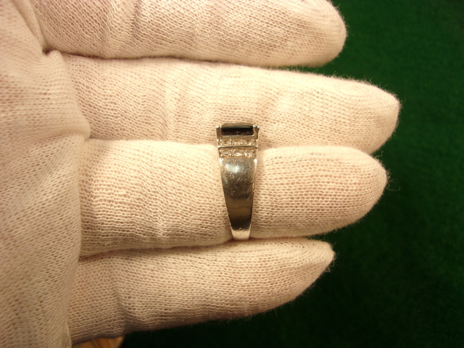 VERY PRETTY OLD VTG LADY’S STERLING SLVER, LAB CREATED SAPPHIRE & CZ ACCENT RING