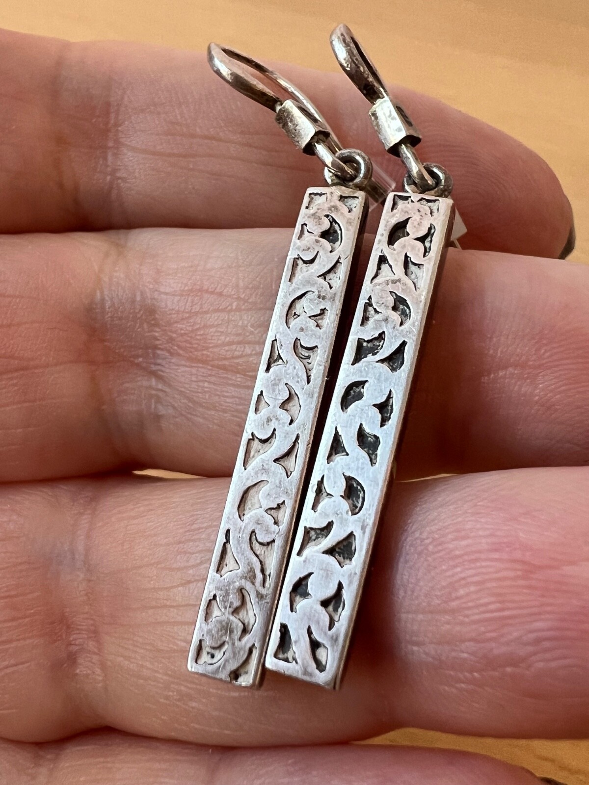 VINTAGE 925 STERLING SLVER MODERNIST ORNATE ETCHED BAR LONG DANGLE DROP EARRINGS