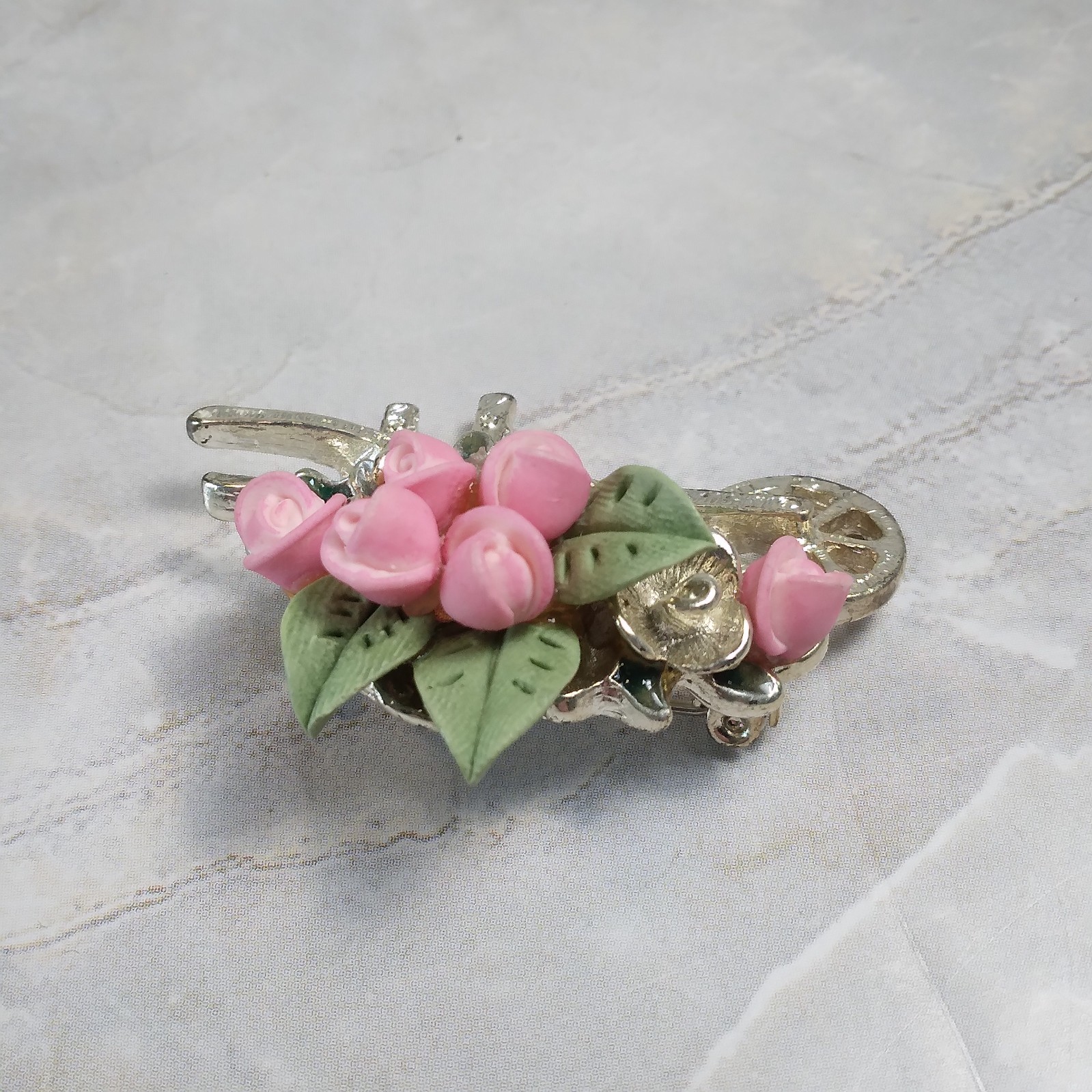 Vintage Silver Tone Wheelbarrow Cart w/Enameled Pink Rose Bud Bouquet Brooch Pin