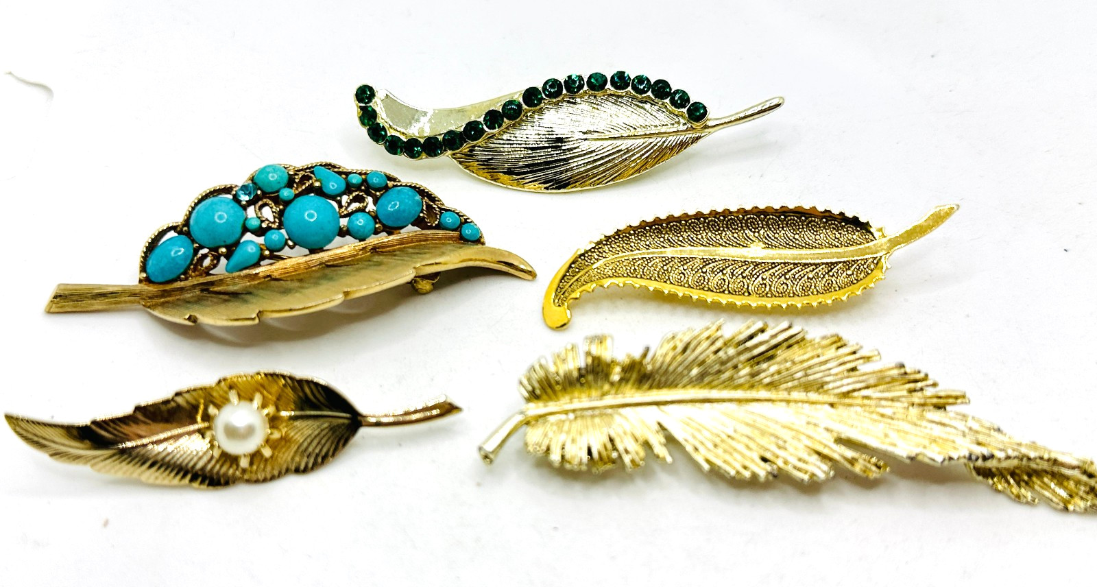 Lot 5 Gold Tone Leaf Brooches – Coro, Gerry’s & Unsigned Capri EUC