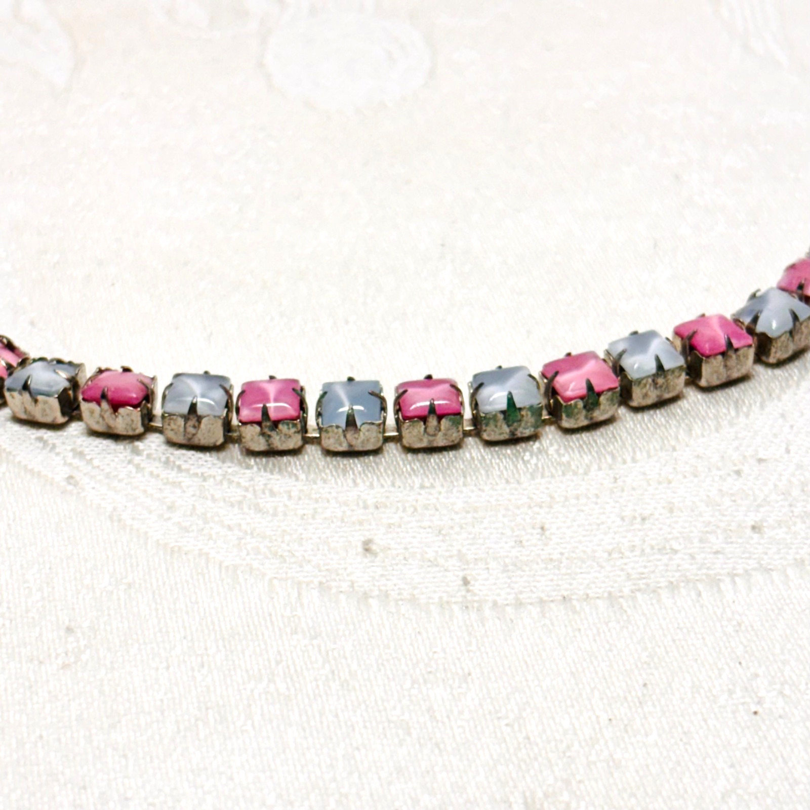 BRACELET pastel blue pink glass faux gem silvertone metal box clasp vintage 7″ c