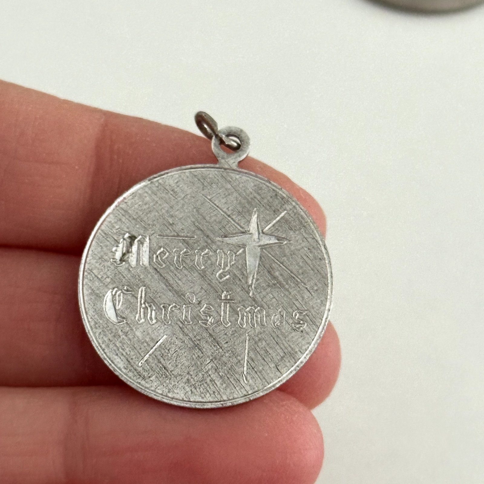 Vintage 925 Sterling Silver Merry Christmas 1970s Engraved Circle Charm Pendant