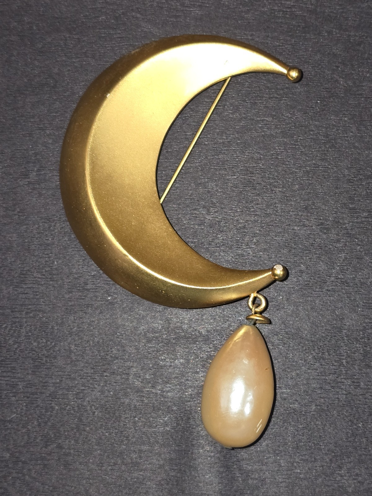 KARL LAGERFELD Brooch Pin Crescent Moon Drop Pearl Matte Finish Gold Tone
