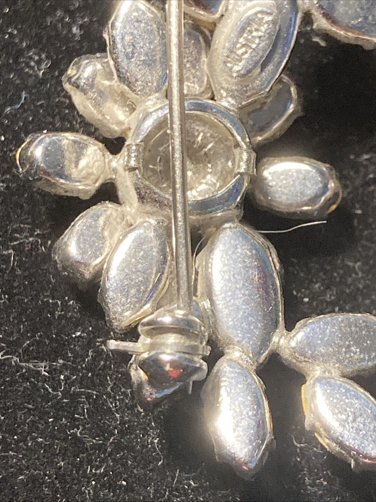Rare c1950s Austria Crystal Clear Rhinestones Flower Burst 1.53″ Brooch Pin Old