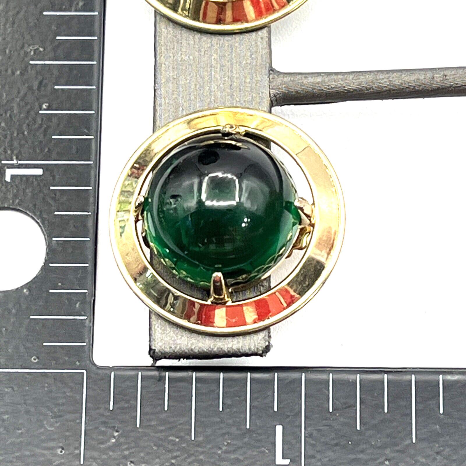 Vintage Green Gripoix Glass Cabochon Clip-on Earrings Gold Tone 1.25″