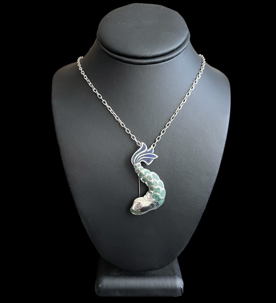 Vintage Los Castillo sterling silver crushed stone inlay fish pendant or brooch