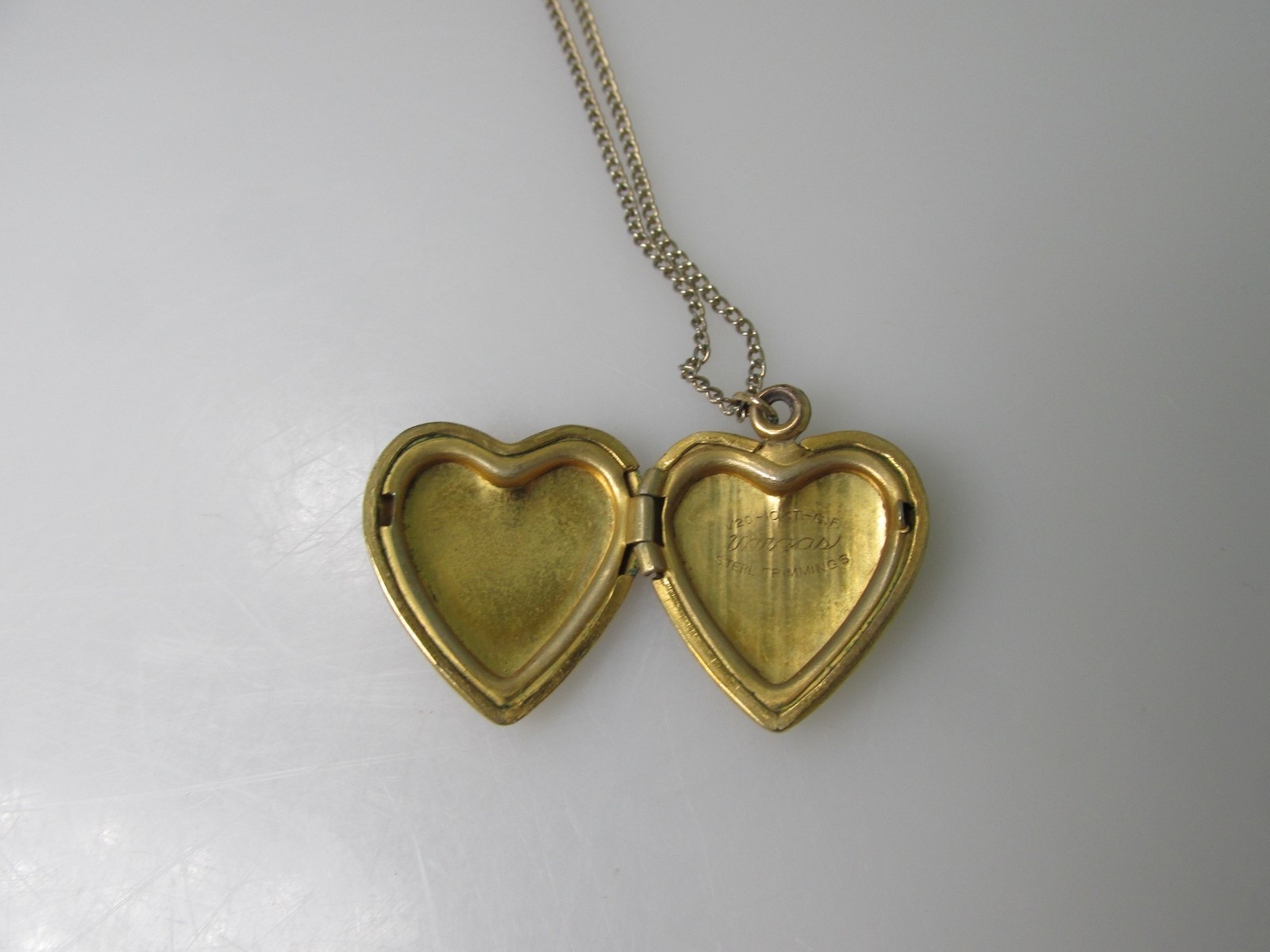 Vtg Engraved VARGAS Heart Photo Locket Pendant 1/20 10kt GF Sterling Trimmings