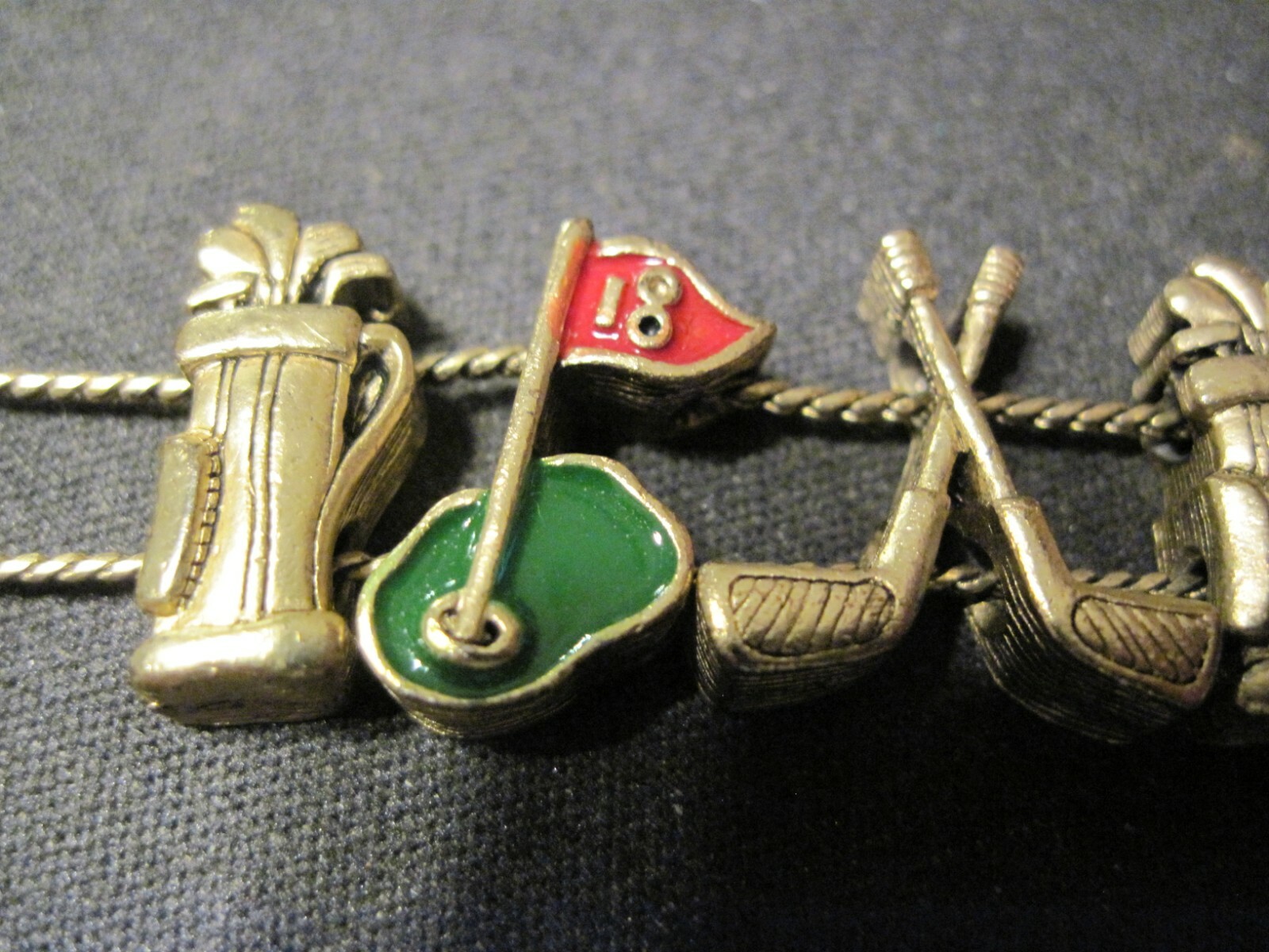 LADIES VINTAGE GOLF CHARM BRACELET -14 CHARMS – DOUBLE SLIDE 7 1/4 “