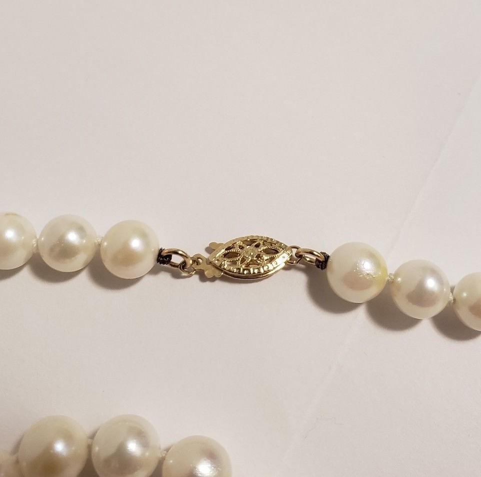 Vintage Cultured 8.4mm Pearl Necklace 14K Yellow Gold Clasp Length 48″