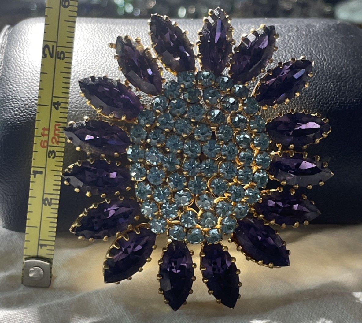 Vintage Blue And Purple Made In Austria Stamped Rhinestone And Gold Tone Brooch
