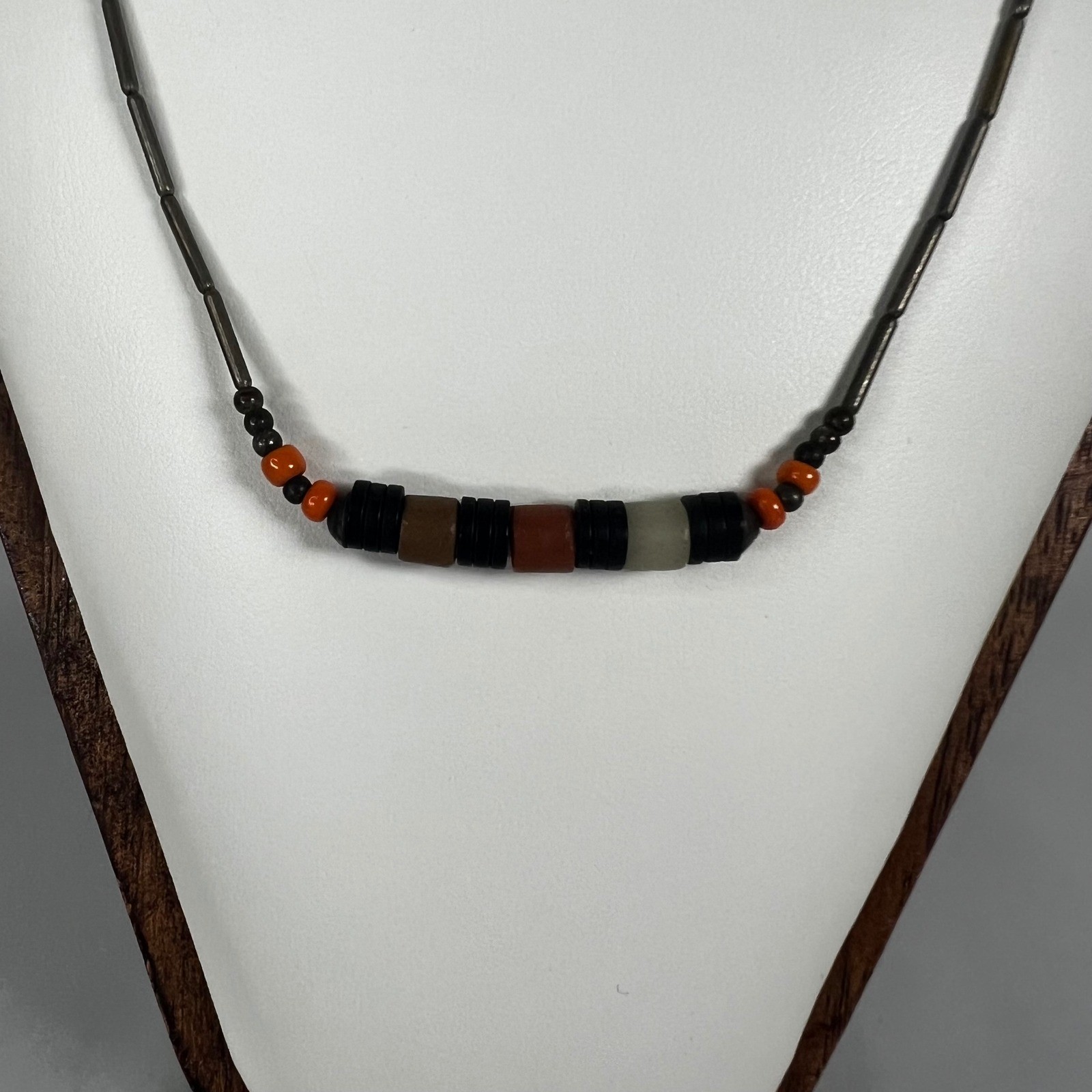Vintage 90s Brown Orange Cream Beaded Gold Tone Choker 14.5″ Necklace Minimalist