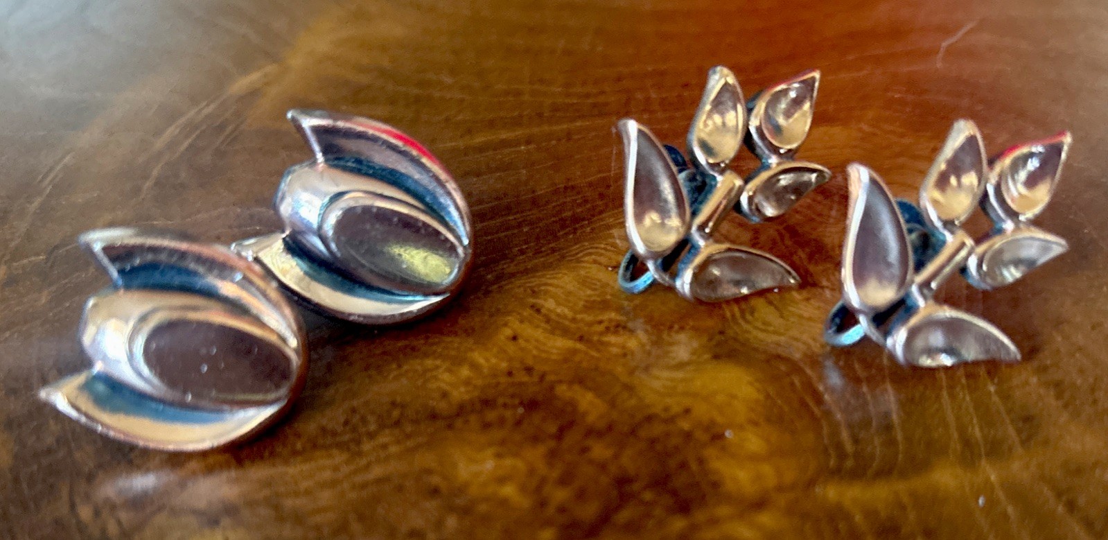 2 Pairs Vintage Matisse Renoir Copper Flower Earrings 1.5″ Screwback