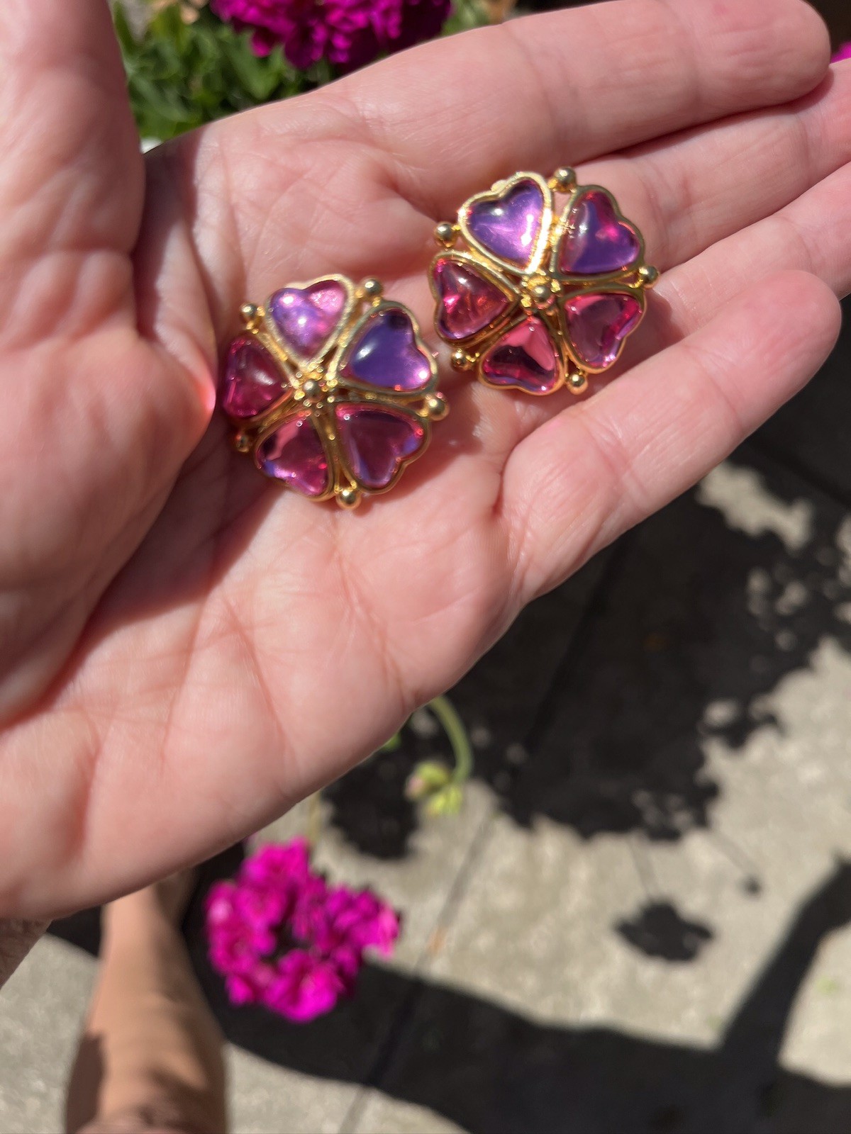 Trifari TM Pink Lucite Heart Cabochons In Gold Tone Setting Clip On Earrings Vtg