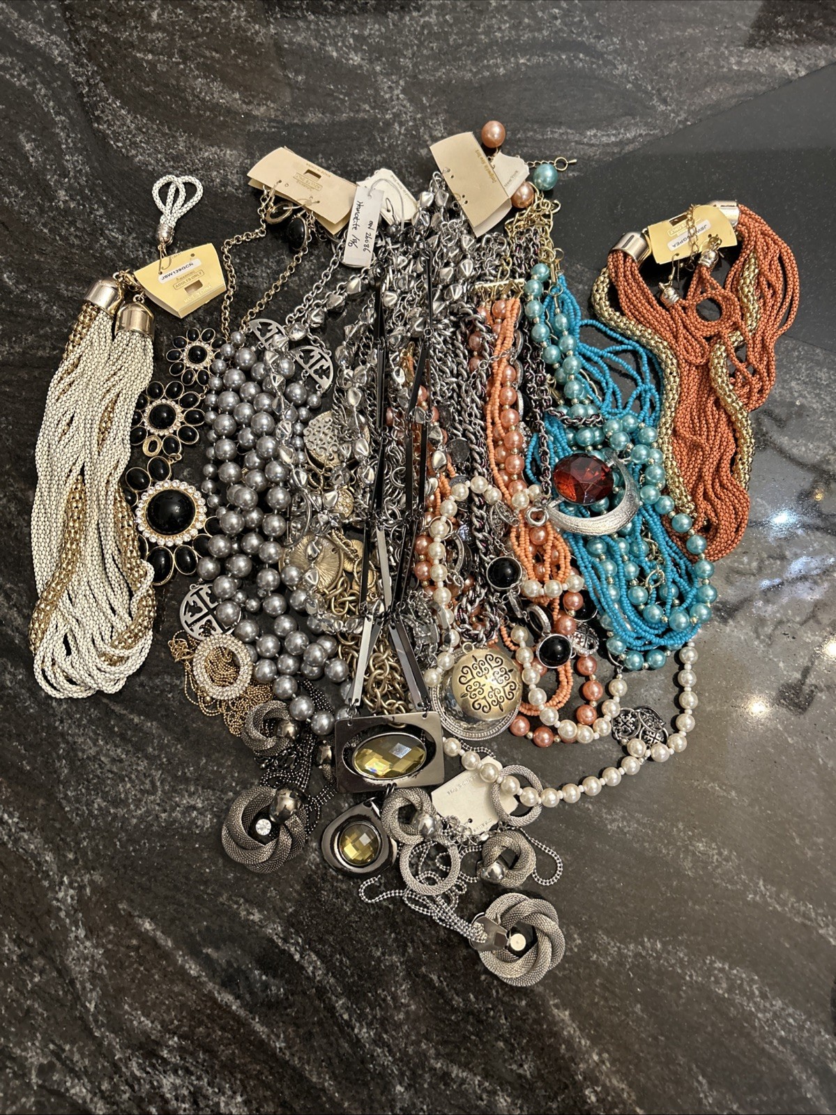17 Piece Vintage To Modern FASHION JEWELRY Lot All Wearable!! #6