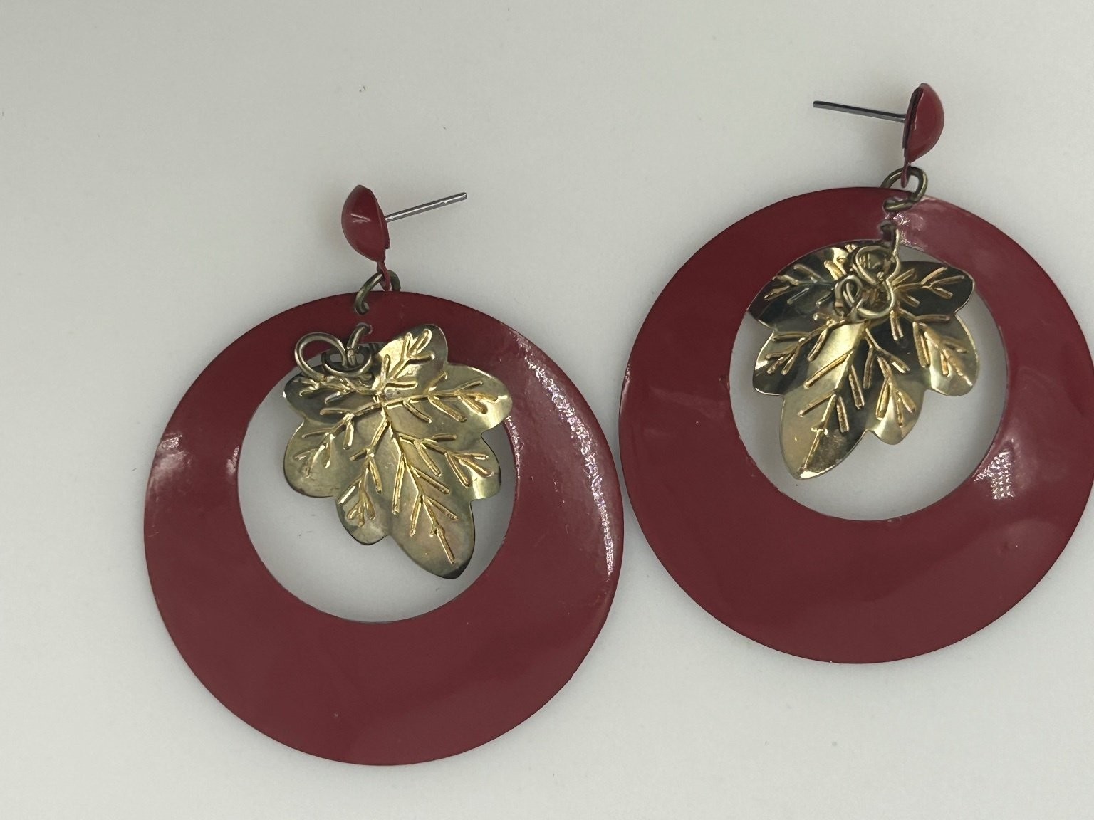 Vintage Dangle Drop Earrings Gold Tone Metal Red Enamel Leaf Charm